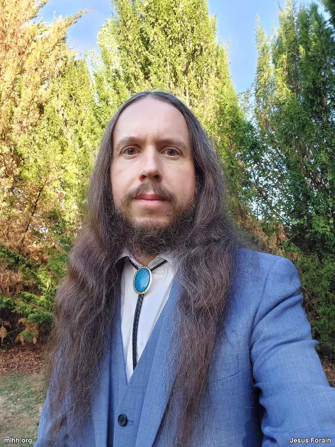 Long hair and suit